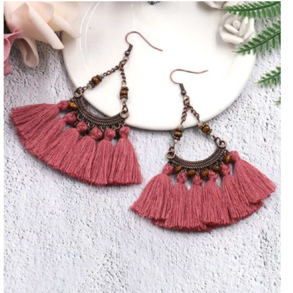*NEW* DANGLE TASSEL EARRINGS - Picture 1 of 2